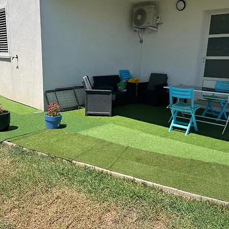 Apartment F2 Rez De Entre Et Montagne *