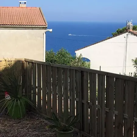 F2 Rez De Entre Et Montagne Apartment