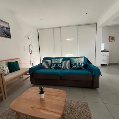 F2 Rez De Entre Et Montagne San-Martino-di-Lota