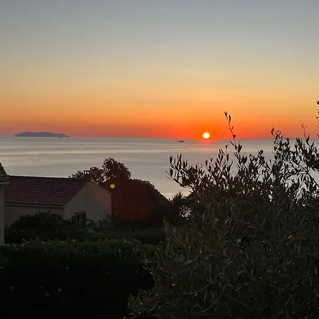F2 Rez De Entre Et Montagne Lägenhet