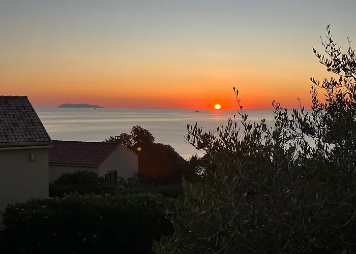 F2 Rez De Entre Et Montagne Apartman